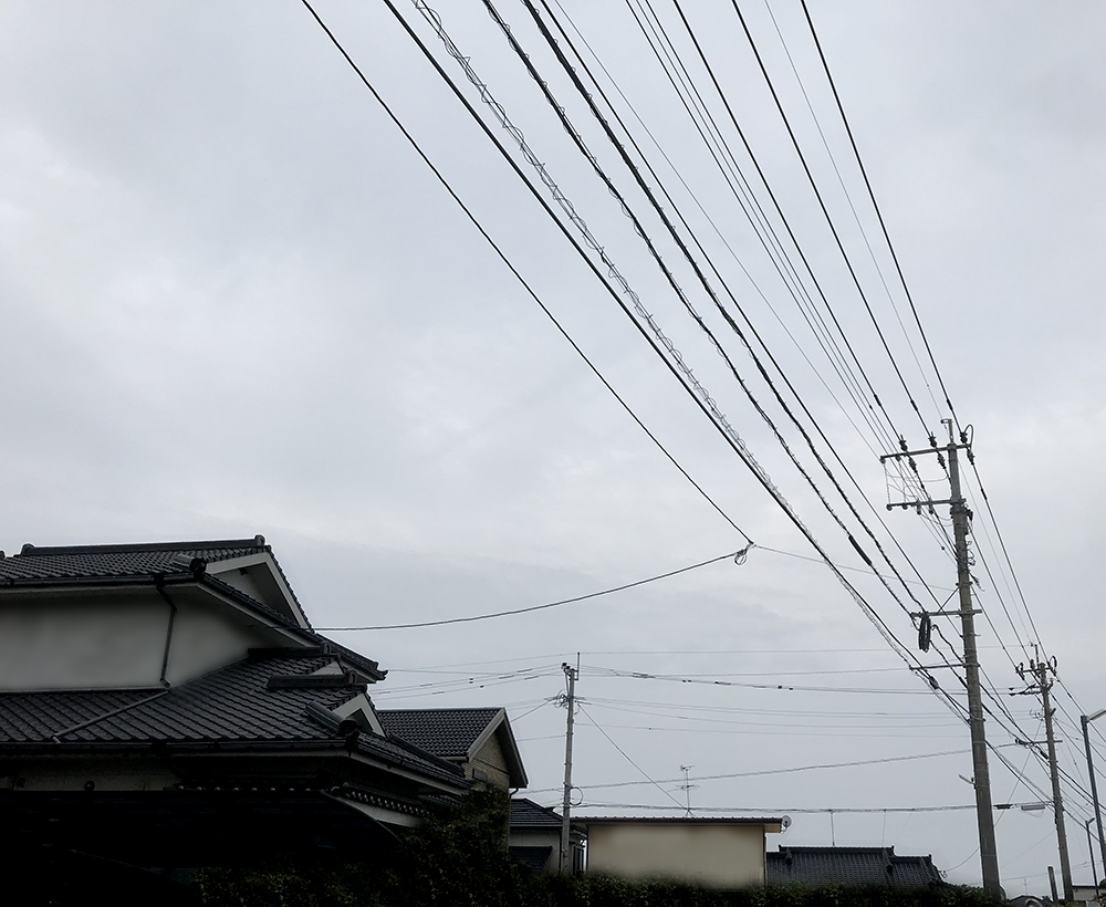 電線を消す